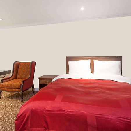 Knights Inn Кингстън Екстериор снимка